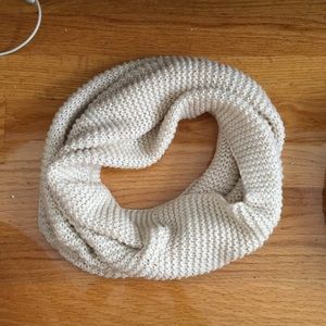 H&M cream circle scarf