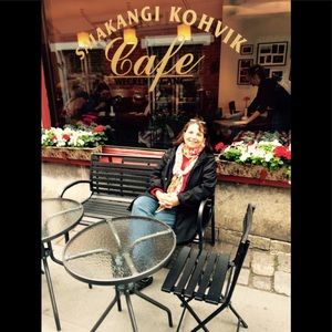 Meet your Posher, Pamela