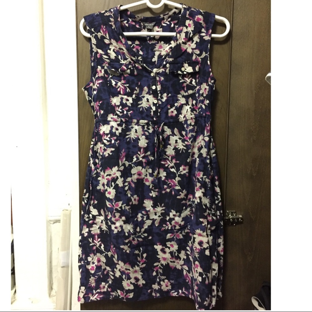Eddie Bauer Sleeveless dress with pockets