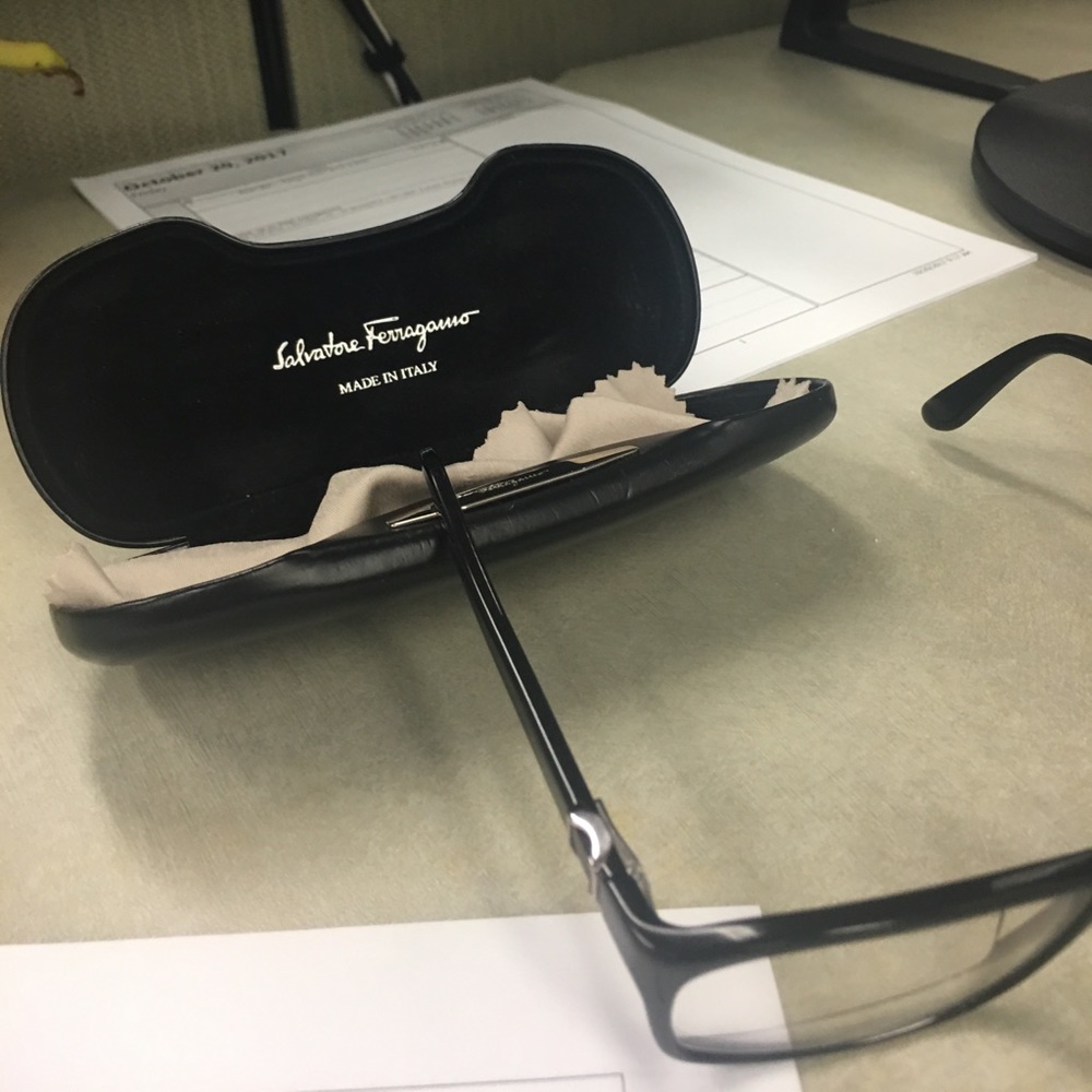 Salvatore Ferragamo reading glasses blk perfect