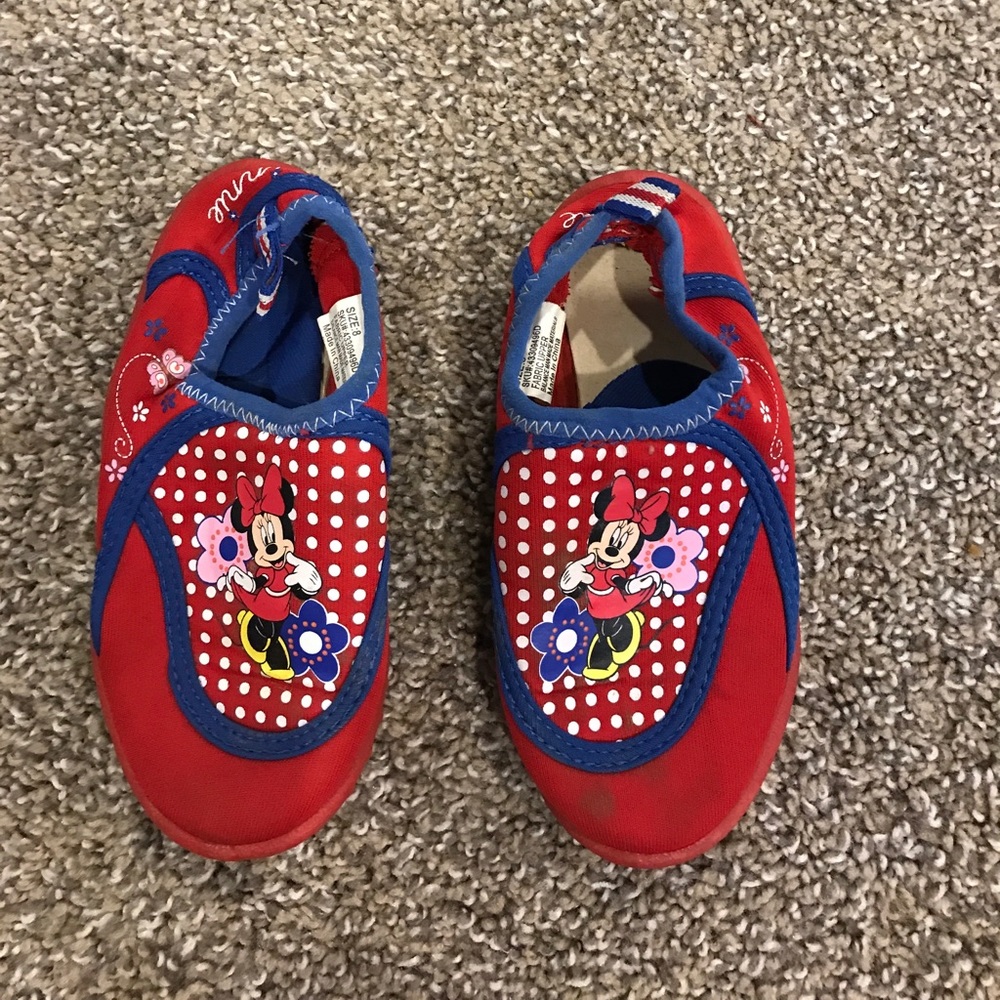 Minnie Mouse water shoes