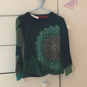 Girls size 4 Desigual sweater