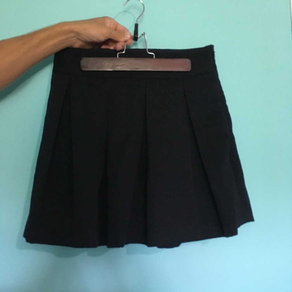 Banana Republic Navy Pleated Skater Skirt size 4