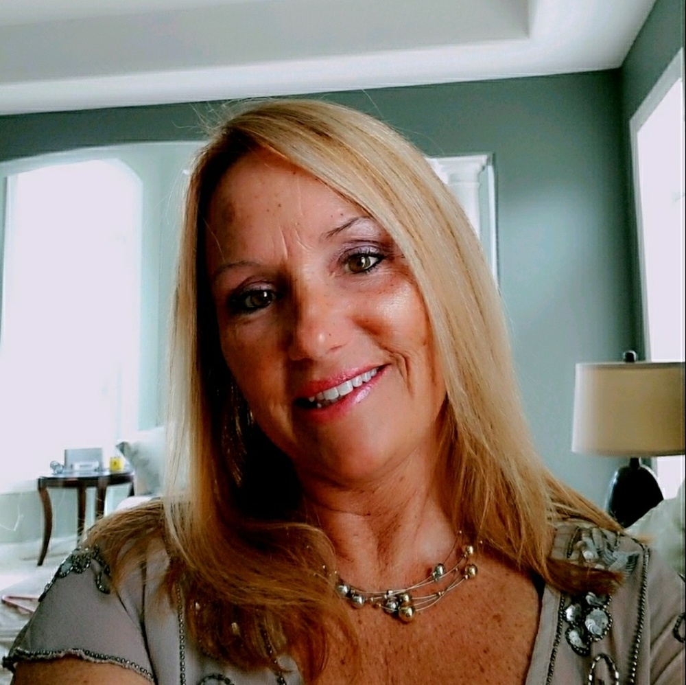 Meet your Posher, Kimberly