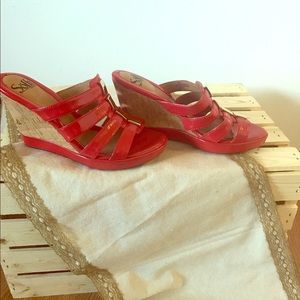 Soft Wedge Patent Leather Sandal