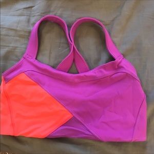 Size 6 Lululemon sports bra