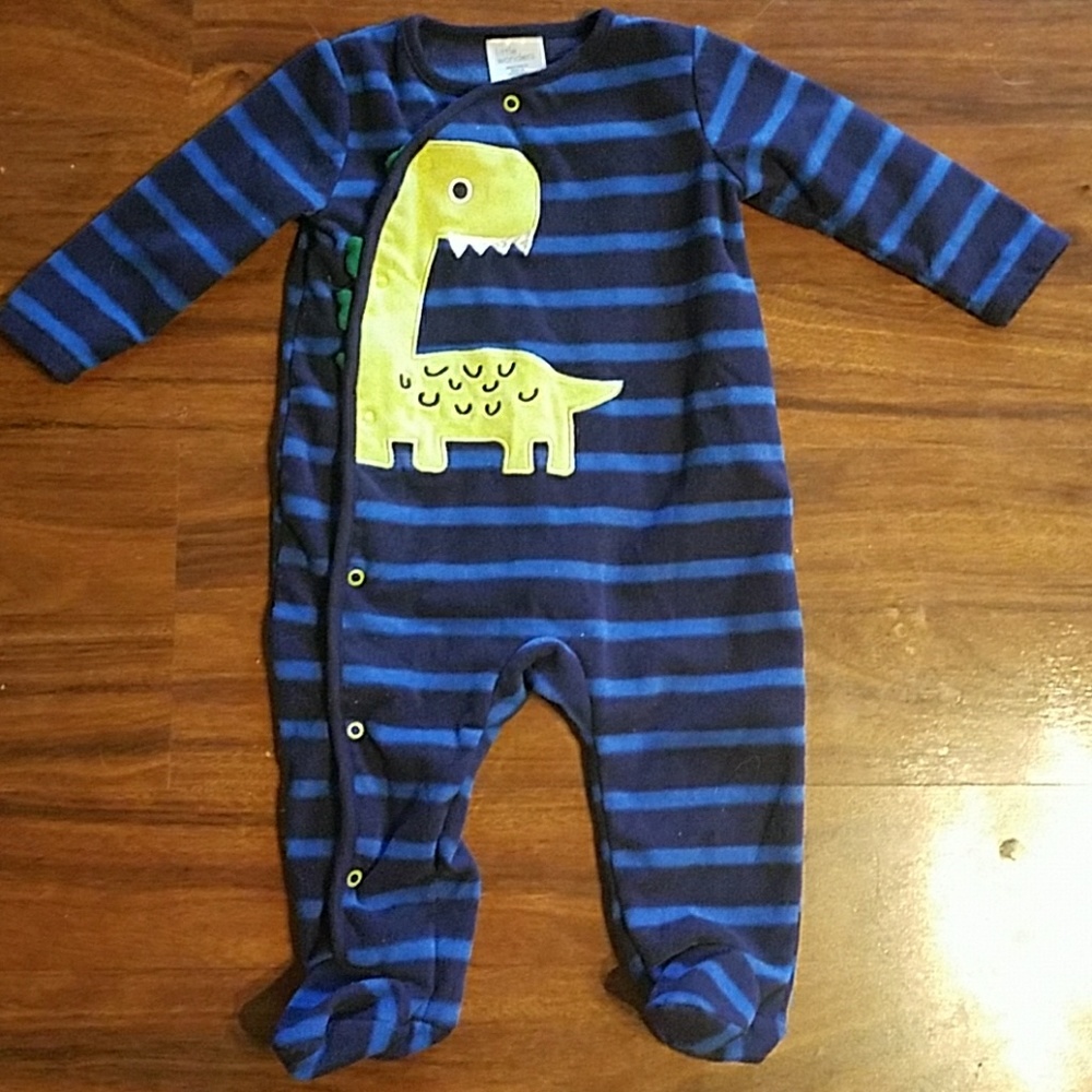 !Soft and Comfy dinosuar boys sleepwear onesie