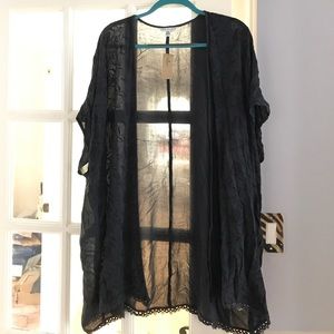 Size Large Grey American Eagle Kimono