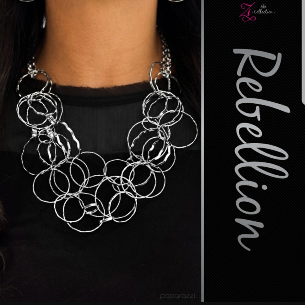 Necklace - Picture 4 of 7