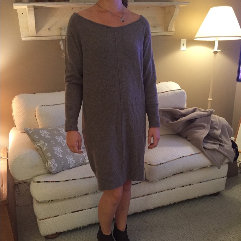 Athlete cashmere sweater dress