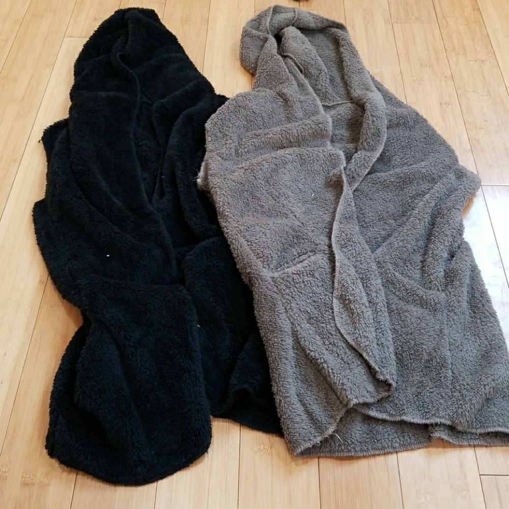 Sleeveless sweater throw ons