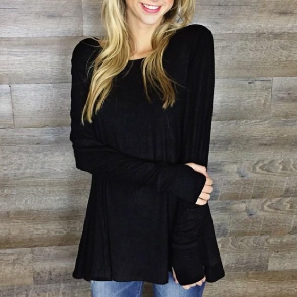 Last one! S/M black solid Tunic with thumb holes - Picture 2 of 3