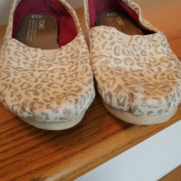 Tom's - Picture 3 of 4