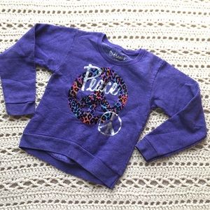 ❌SOLD❌ 🎀 Peace Sweater 🎀
