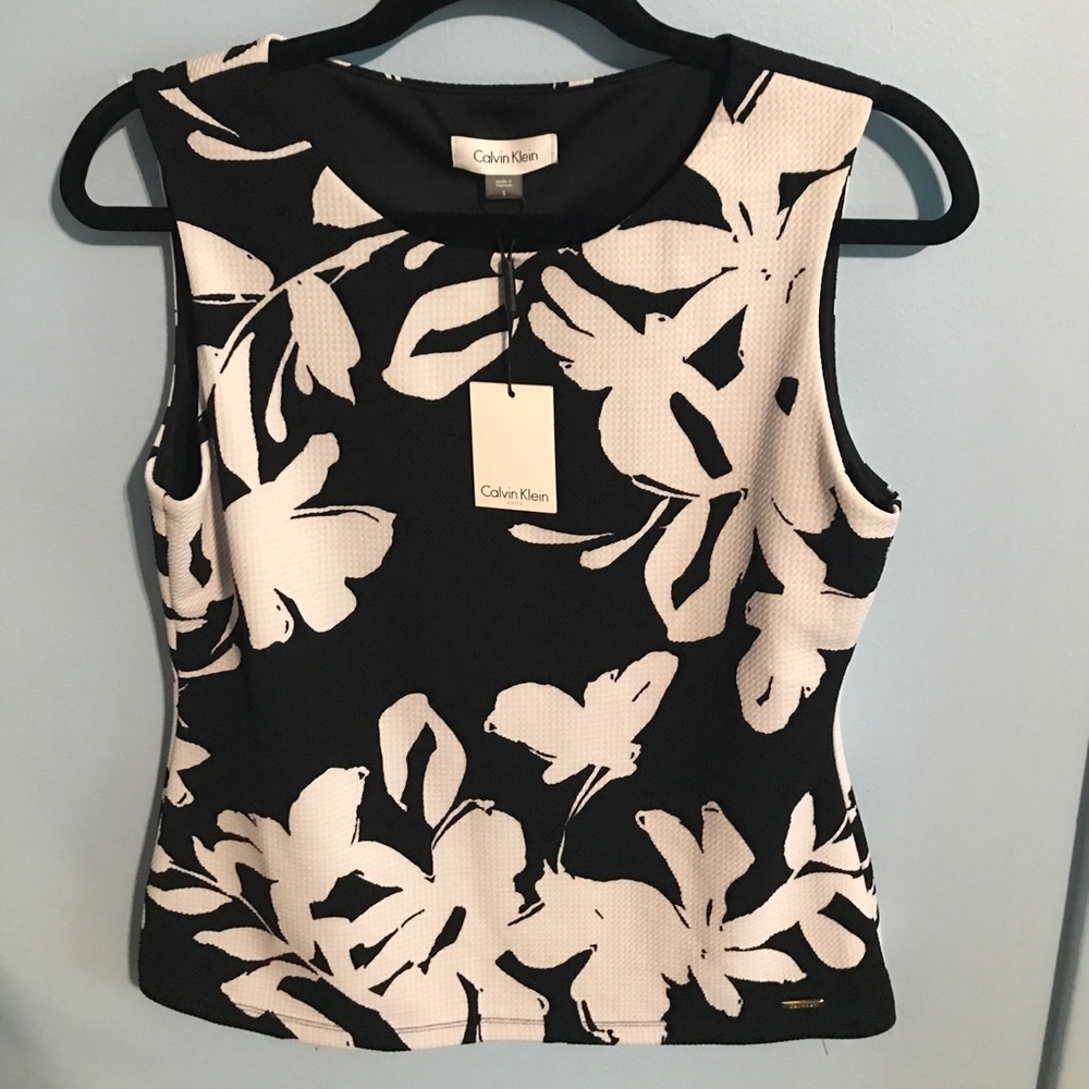 Calvin Klein top! NWT