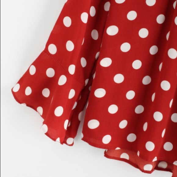 JUST IN! Ruffle sleeve polka dot pleated blouse - Picture 2 of 5