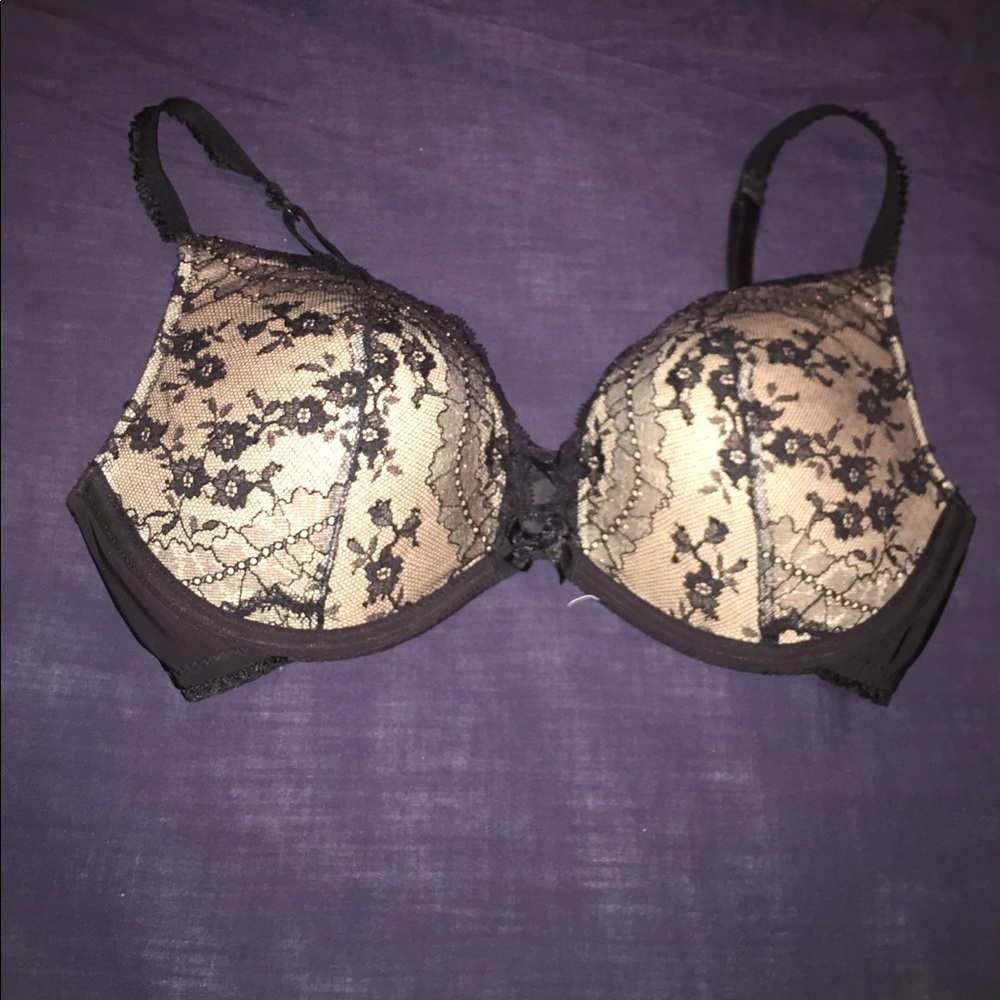 Like new Victoria's Secret push-up bra