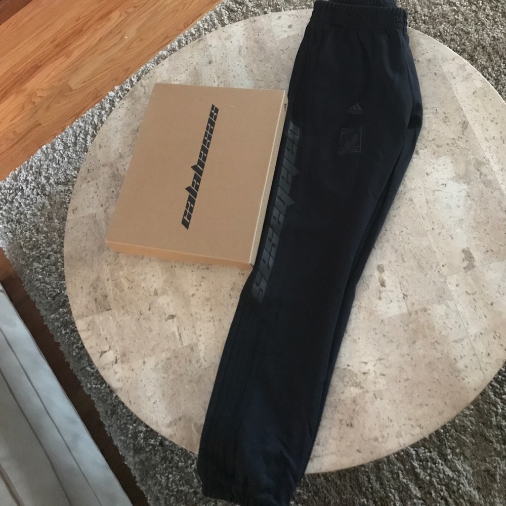 Yeezy Calabasas Sweatpants *never worn* size XS