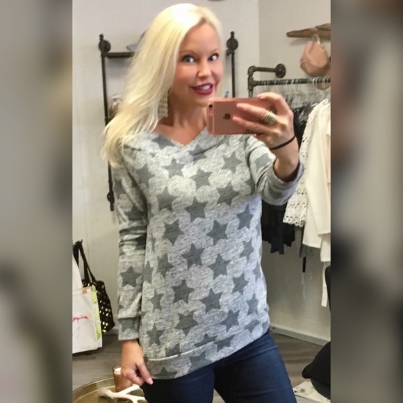 LAST 1!  ❤️So soft and warm brushed hacci top! - Picture 3 of 4