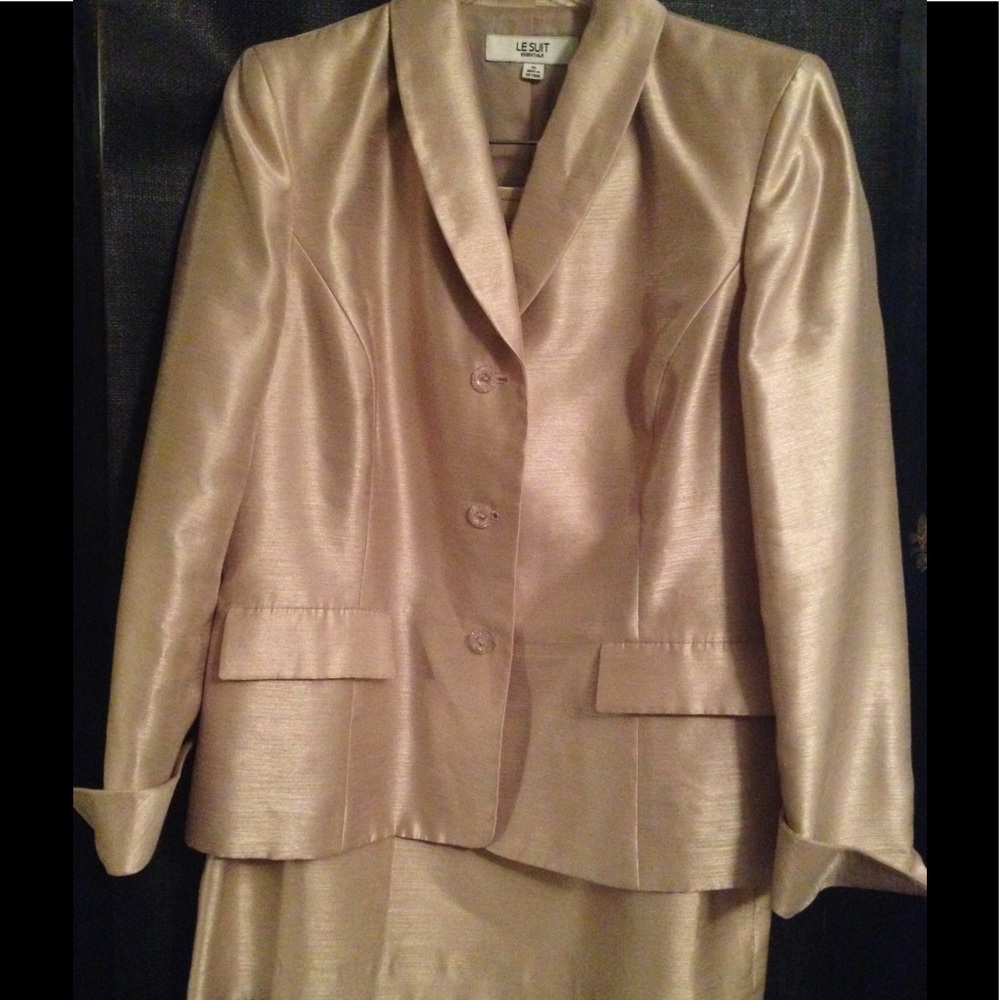 Le Suit / Kasper skirt set - Gold