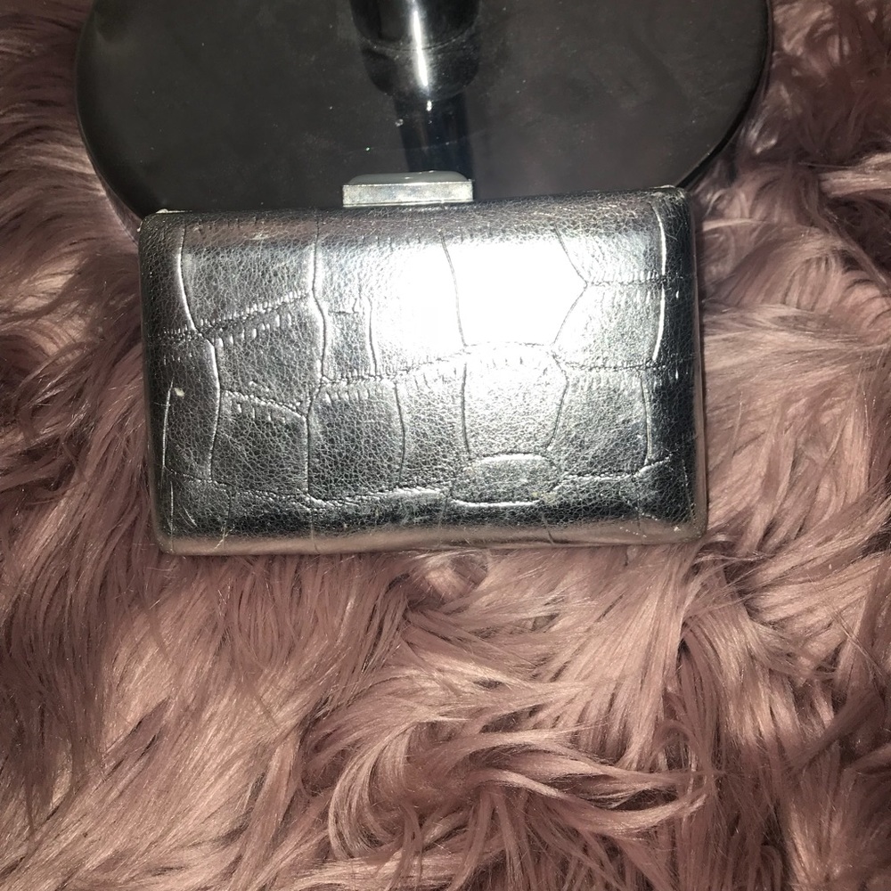 Silver clutch