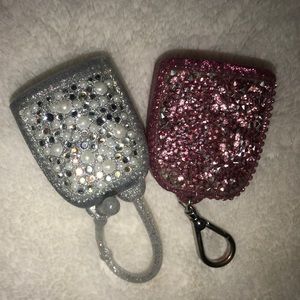 Keychain sanitizer holders