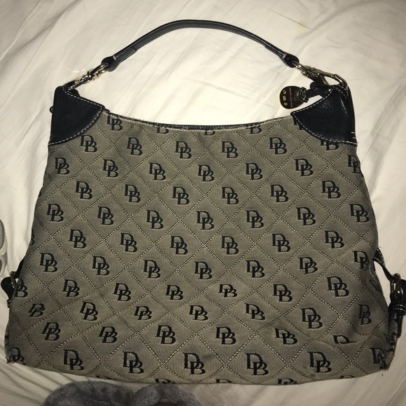 Dooney and Bourke purse good condition medium size - Picture 1 of 2
