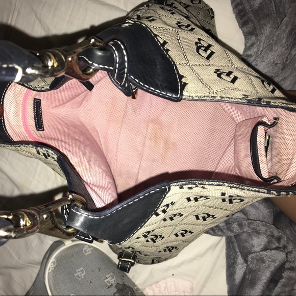 Dooney and Bourke purse good condition medium size - Picture 2 of 2