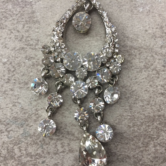 Bling Rhinestone earring - Picture 2 of 5