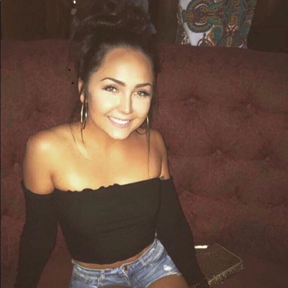 Meet your Posher, Elliett - Picture 1 of 1