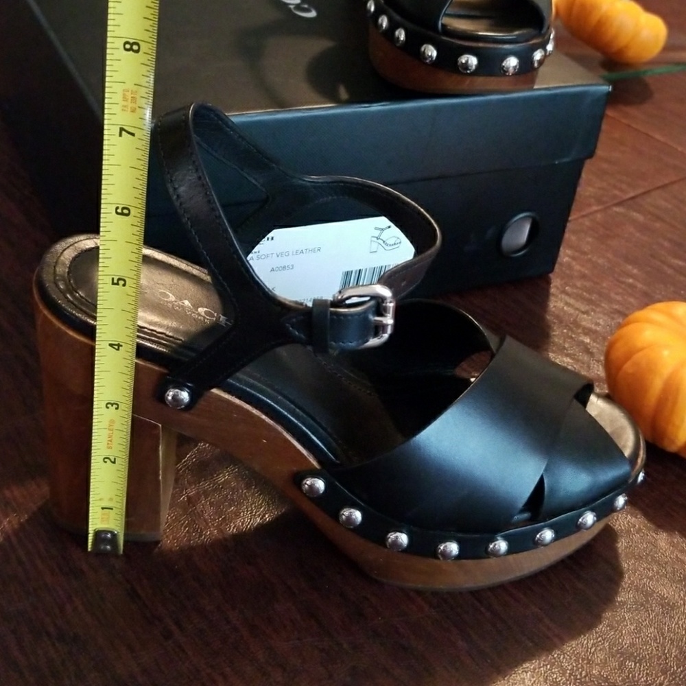 Vegan leather chunky heel. - Picture 7 of 7