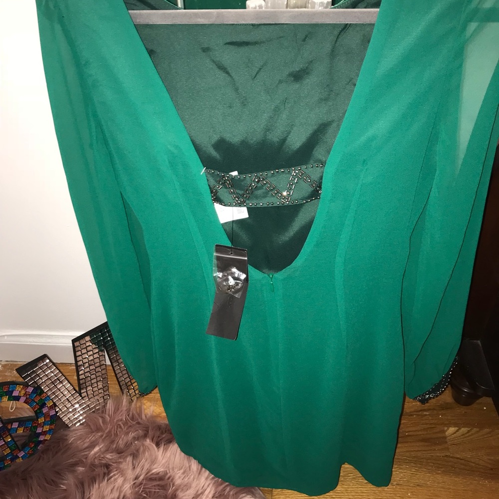 Emerald green, sequent classy dress