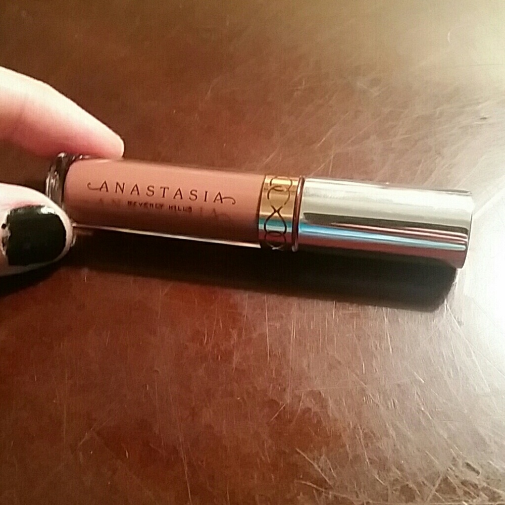 Anastasia Beverly Hills Matte Liquid Lipstick