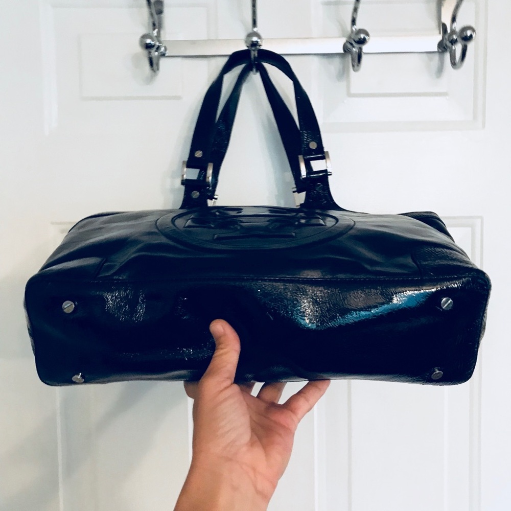 🚫SOLD🚫Tory Burch Large Logo Black Leather Tote - Picture 4 of 6