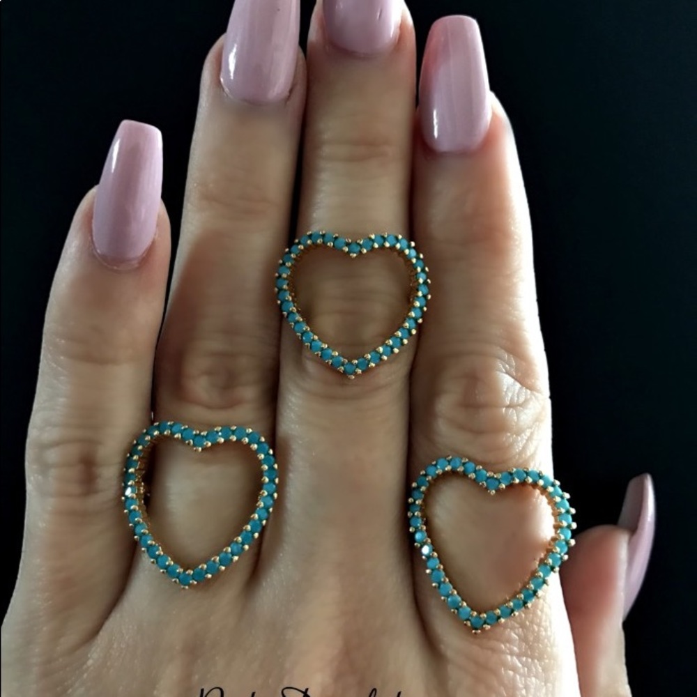 🔥CLEARANCE🔥Turquoise Crystal Heart Ring - Picture 2 of 2