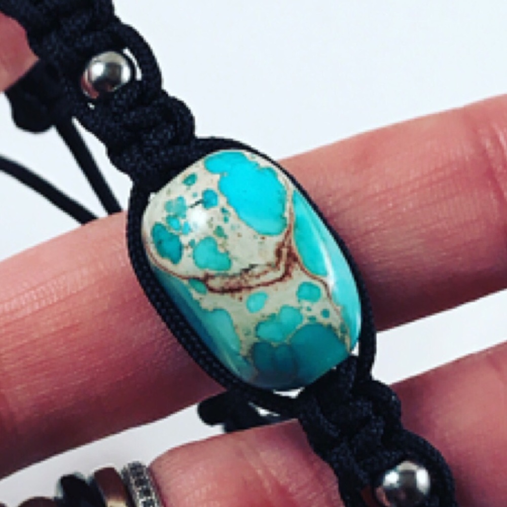 Genuine sea jasper adjustable macrame bracelet - Picture 2 of 8