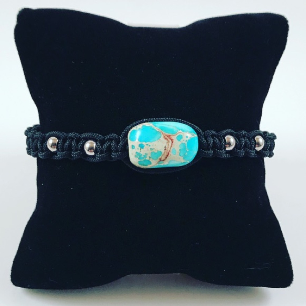 Genuine sea jasper adjustable macrame bracelet - Picture 4 of 8