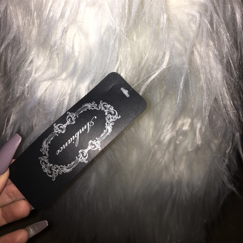 FUR vest - Picture 3 of 4