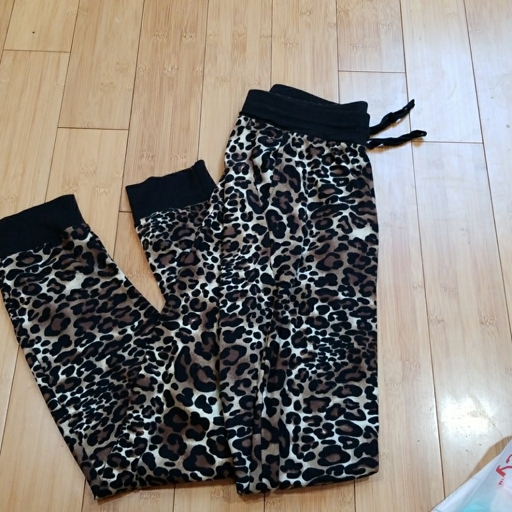 Cheetah tight super soft pants