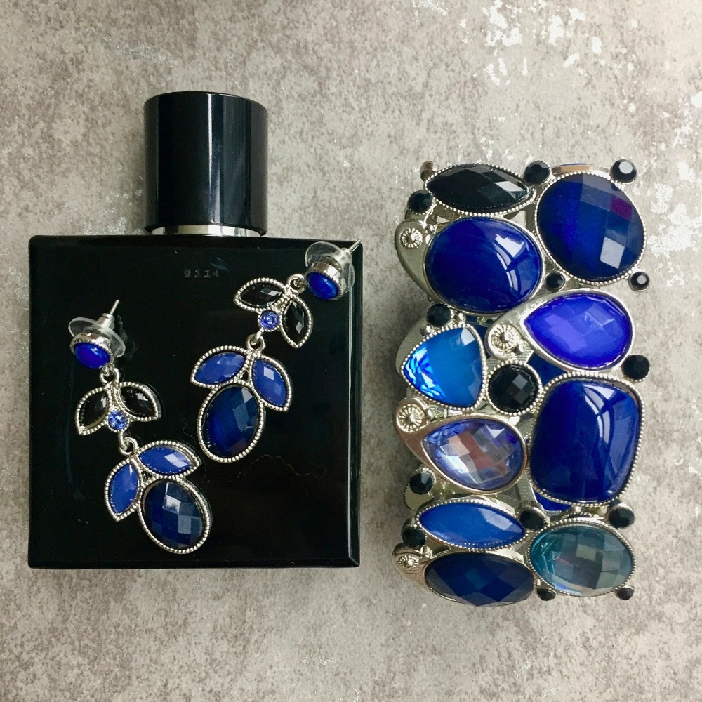 Blue Earring and Necklace Set