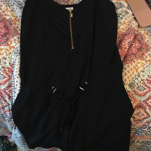 shirts/dresses - Picture 5 of 6