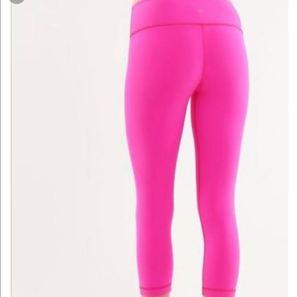 Lululemon crops