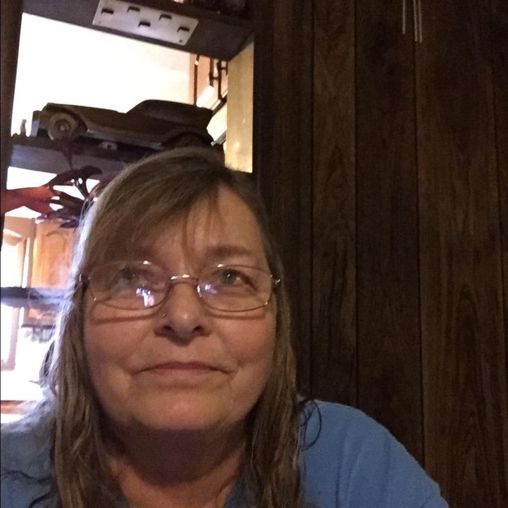 Meet your Posher, Becky