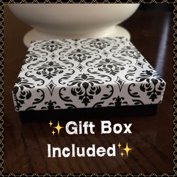 🆕 Confidence is Key Necklace - Picture 2 of 2