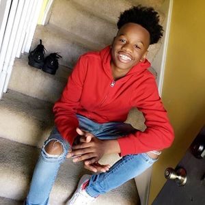 Meet your Posher, Omari