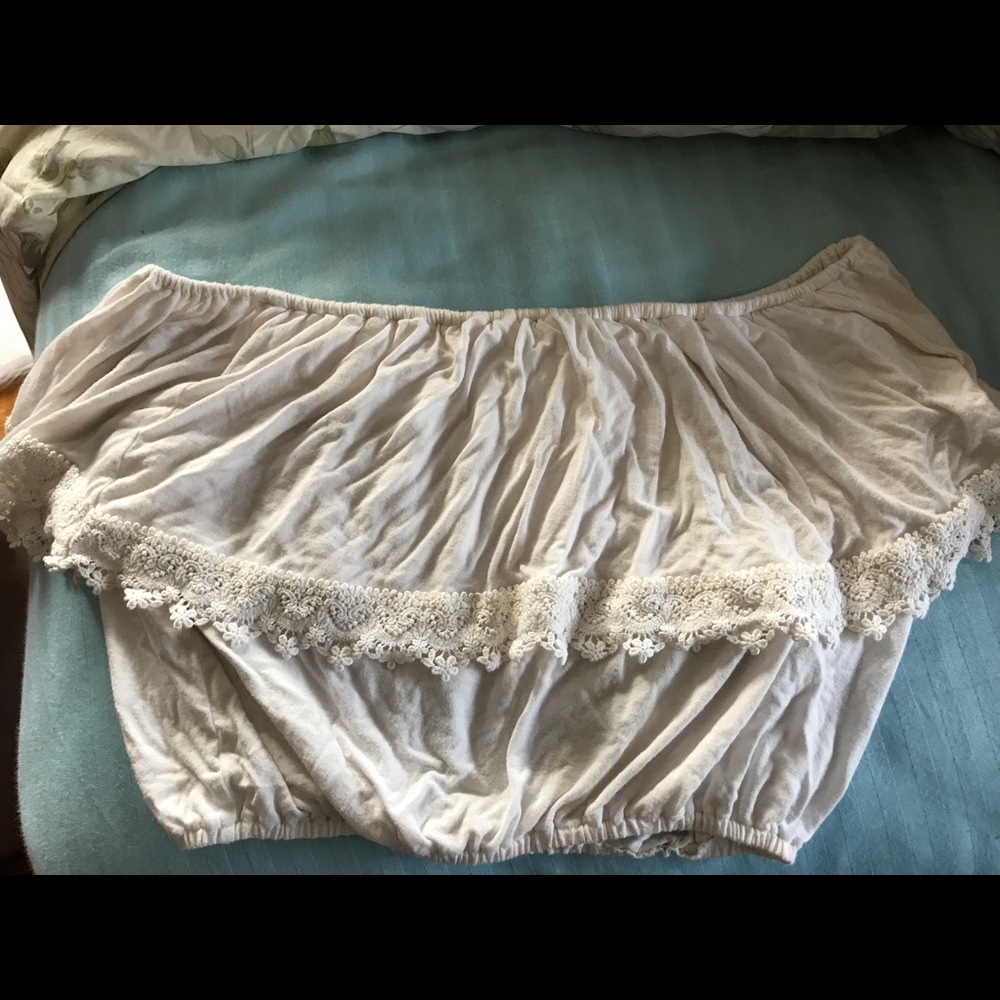 Hollister cream colored, off the shoulder crop top