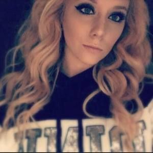 Meet your Posher, Roxey