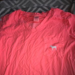 CORAL BRAND NEE TSHIRT👌🍀