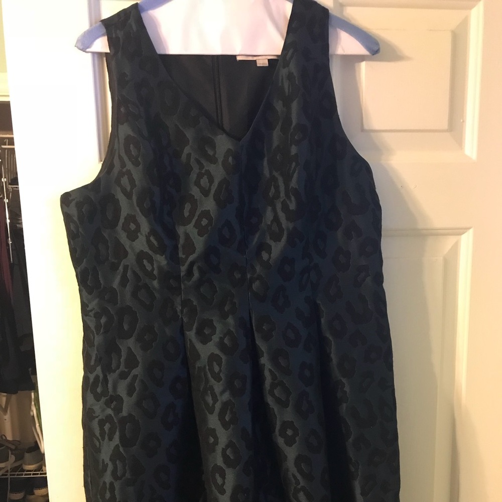 Banana republic leopard green cocktails dress