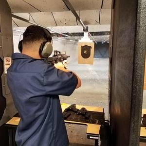 Meet your Posher, Christian